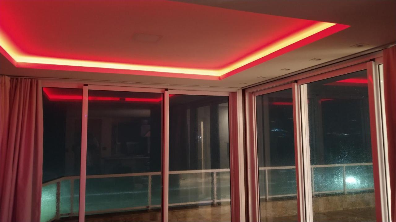 Apartamento De Cobertura Frente Para O Mar Itapema Exterior foto