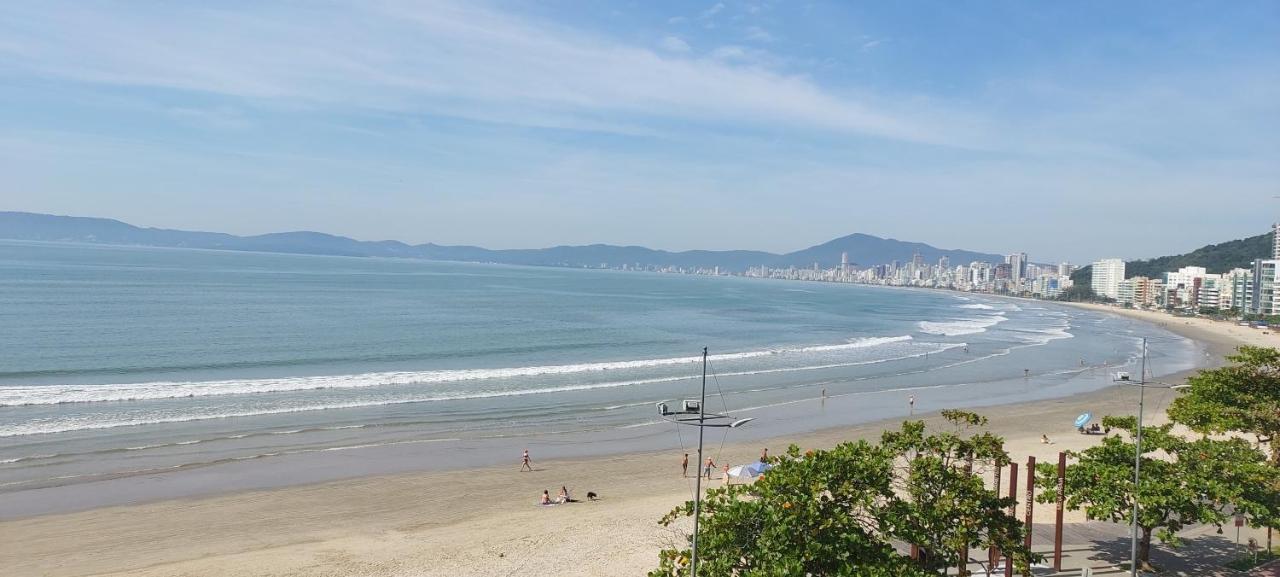 Apartamento De Cobertura Frente Para O Mar Itapema Exterior foto