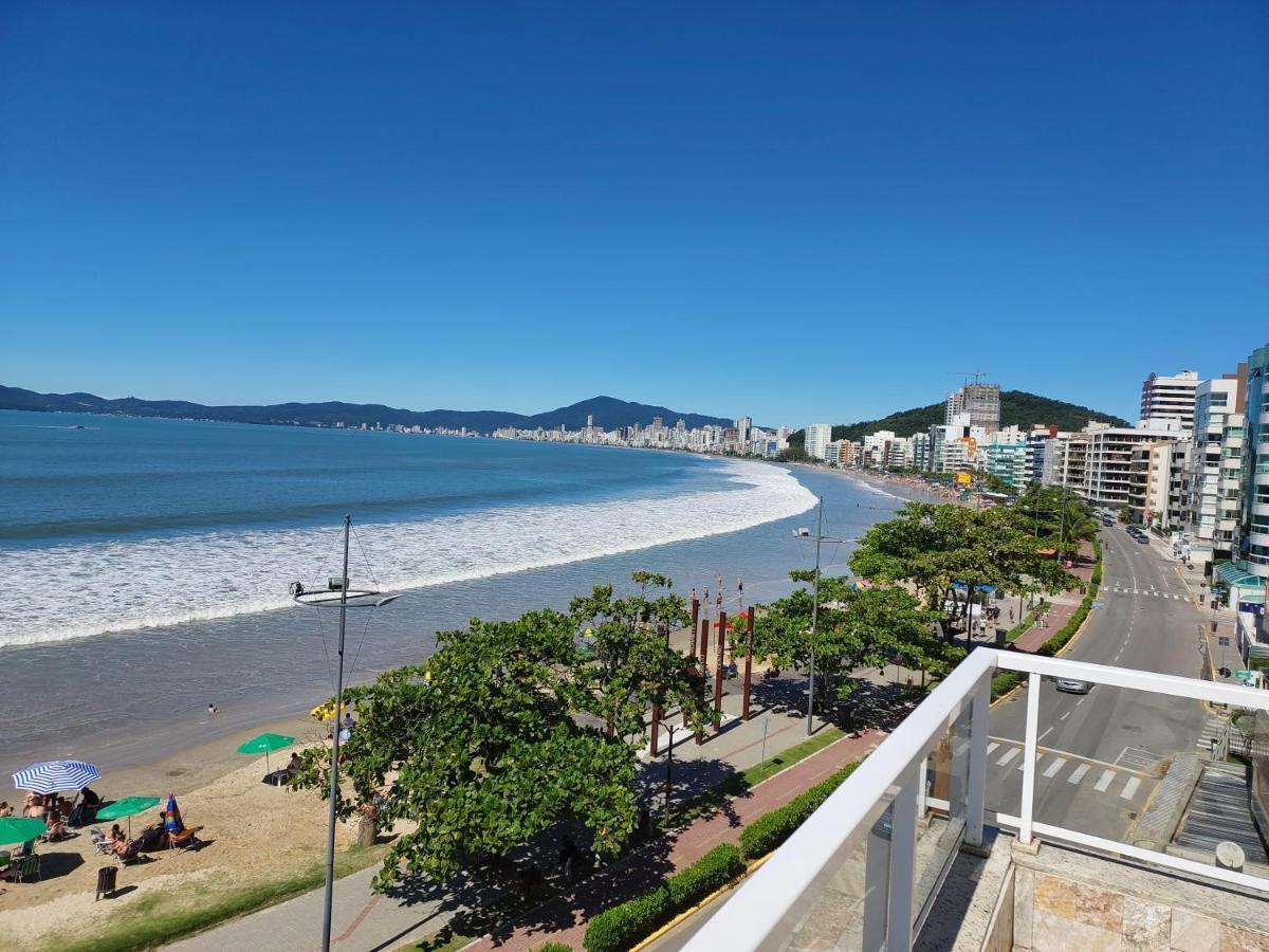 Apartamento De Cobertura Frente Para O Mar Itapema Exterior foto